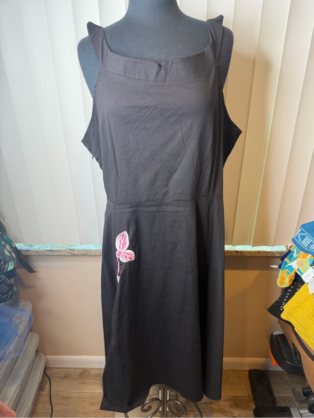 Sucrefas black sleeveless midi dress square-style wide neckline SZ 4XL-US16
